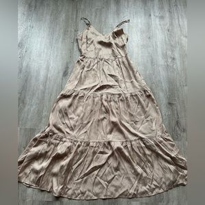 Tommy champagneolour brand new